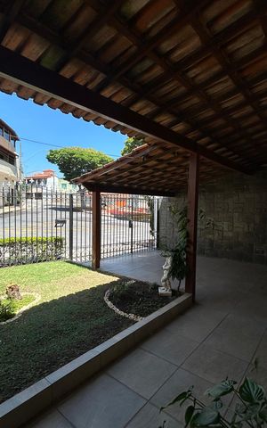 Casa à venda com 250m², 2 quartos e 1 vaga