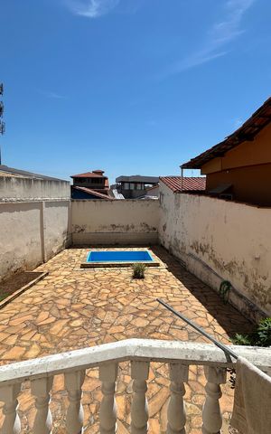 Casa à venda com 250m², 2 quartos e 1 vaga