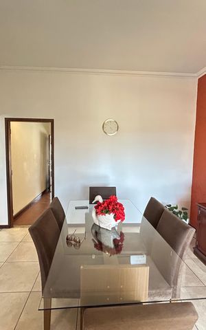 Casa à venda com 250m², 2 quartos e 1 vaga