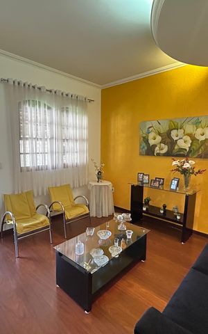 Casa à venda com 250m², 2 quartos e 1 vaga