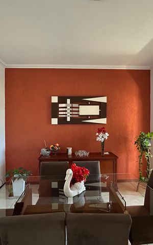 Casa à venda com 250m², 2 quartos e 1 vaga