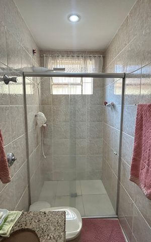 Casa à venda com 250m², 2 quartos e 1 vaga