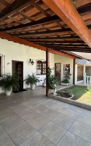 Casa à venda com 250m², 2 quartos e 1 vaga