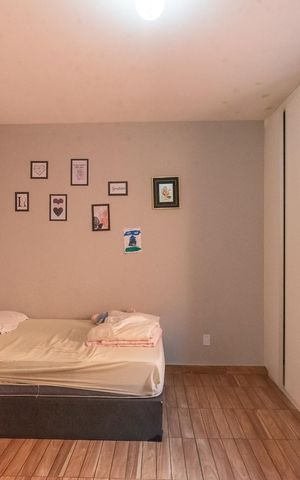 Casa à venda com 180m², 3 quartos e 2 vagas Casa à venda com 180m², 3 quartos e 2 vagasSuíte 2