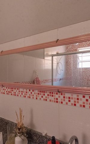 Casa à venda com 180m², 3 quartos e 2 vagas Casa à venda com 180m², 3 quartos e 2 vagasBanheiro da Suíte 2