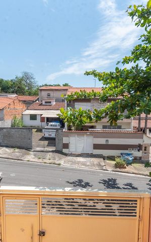 Casa à venda com 180m², 3 quartos e 2 vagas Casa à venda com 180m², 3 quartos e 2 vagasVista da Varanda