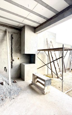 Casa à venda com 360m², 3 quartos e 4 vagas Casa à venda com 360m², 3 quartos e 4 vagasCozinha e Área de Serviço