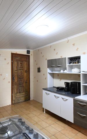 Casa à venda com 407m², 7 quartos e 2 vagasCozinha