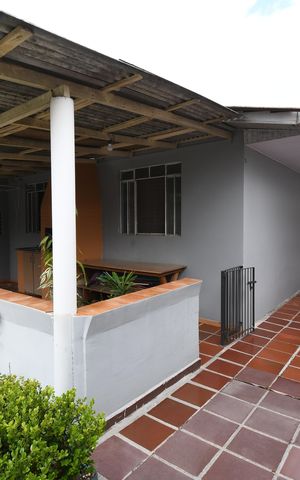 Casa à venda com 407m², 7 quartos e 2 vagasÁrea externa