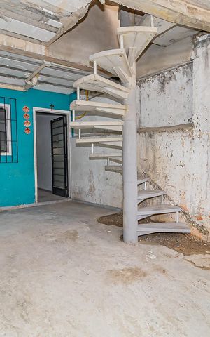 Casa à venda com 90m², 3 quartos e 1 vaga Casa à venda com 90m², 3 quartos e 1 vagaGaragem