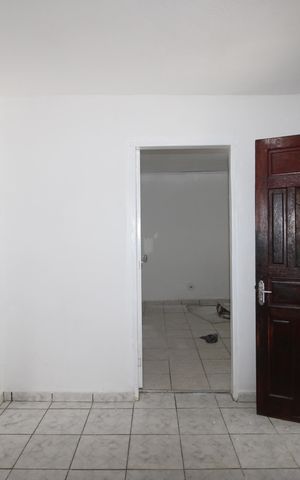 Casa para alugar com 300m², 3 quartos e 3 vagasSala