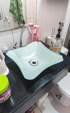 Casa de condomínio à venda com 62m², 2 quartos e 1 vaga Casa de condomínio à venda com 62m², 2 quartos e 1 vagaBanheiro