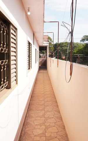 Casa para alugar com 240m², 3 quartos e sem vagaCorredor externo