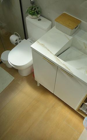 Casa à venda com 90m², 2 quartos e 2 vagasBanheiro 
