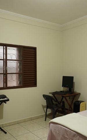 Casa para alugar com 500m², 6 quartos e 12 vagasQuarto 2
