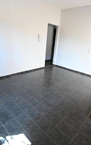 Casa para alugar com 80m², 2 quartos e 3 vagas
