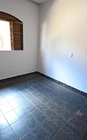 Casa para alugar com 80m², 2 quartos e 3 vagas