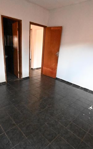 Casa para alugar com 80m², 2 quartos e 3 vagas
