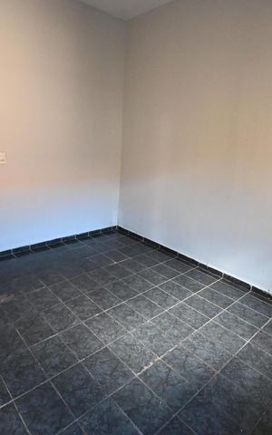 Casa para alugar com 80m², 2 quartos e 3 vagas