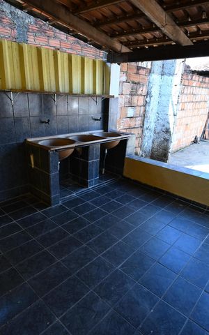 Casa para alugar com 80m², 2 quartos e 3 vagas