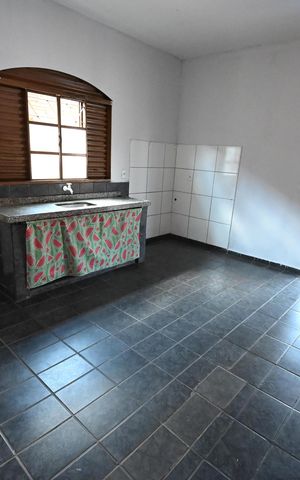 Casa para alugar com 80m², 2 quartos e 3 vagas