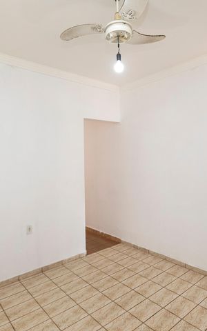 Casa para alugar com 88m², 2 quartos e 2 vagasSALA