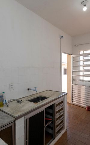 Casa para alugar com 88m², 2 quartos e 2 vagasCOZINHA