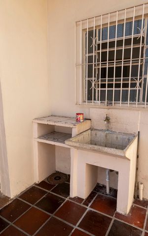 Casa para alugar com 88m², 2 quartos e 2 vagasÁREA DE SERVIÇO