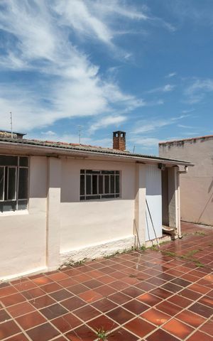 Casa para alugar com 88m², 2 quartos e 2 vagasQUINTAL