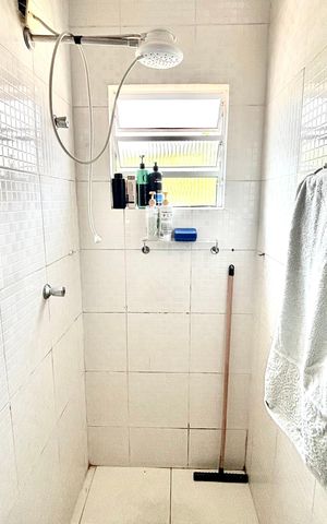 Casa à venda com 110m², 2 quartos e 1 vaga Casa à venda com 110m², 2 quartos e 1 vagaBanheiro da Suíte 1