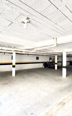 Casa à venda com 110m², 2 quartos e 1 vaga Casa à venda com 110m², 2 quartos e 1 vagaGaragem