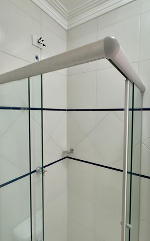 Casa de condomínio à venda com 81m², 3 quartos e 2 vagas Casa de condomínio à venda com 81m², 3 quartos e 2 vagasBanheiro 2