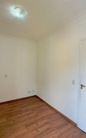 Casa de condomínio à venda com 81m², 3 quartos e 2 vagas Casa de condomínio à venda com 81m², 3 quartos e 2 vagasQuarto 1