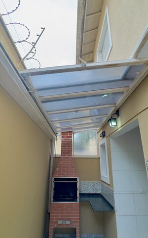 Casa de condomínio à venda com 81m², 3 quartos e 2 vagas Casa de condomínio à venda com 81m², 3 quartos e 2 vagasChurrasqueira