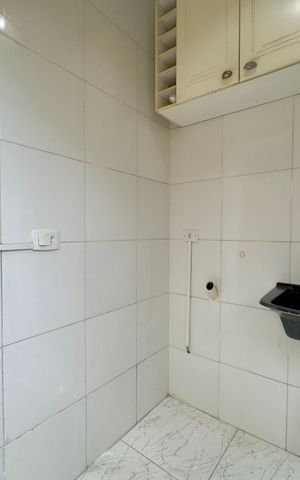 Casa de condomínio à venda com 81m², 3 quartos e 2 vagas Casa de condomínio à venda com 81m², 3 quartos e 2 vagasÁrea de Serviço