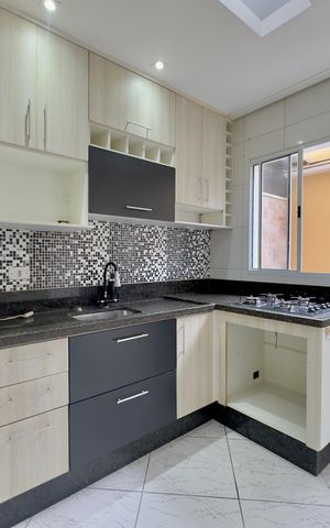 Casa de condomínio à venda com 81m², 3 quartos e 2 vagas Casa de condomínio à venda com 81m², 3 quartos e 2 vagasCozinha