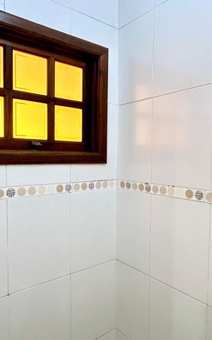 Casa para alugar com 400m², 5 quartos e 6 vagasBanheiro 4