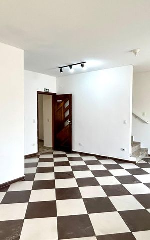 Casa para alugar com 400m², 5 quartos e 6 vagasSala