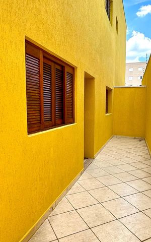 Casa para alugar com 400m², 5 quartos e 6 vagasQuintal