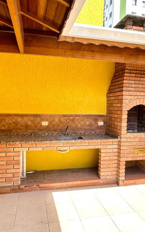 Casa para alugar com 400m², 5 quartos e 6 vagasÁrea de Serviço e Churrasqueira 