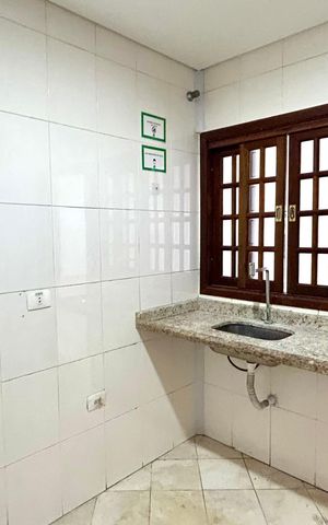 Casa para alugar com 400m², 5 quartos e 6 vagasCozinha
