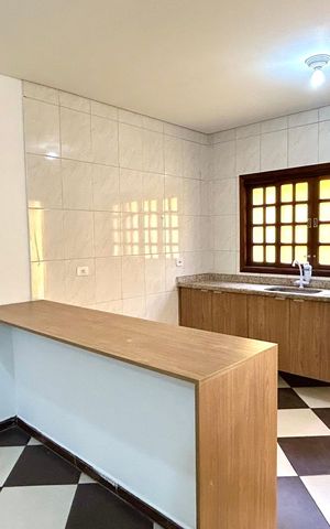 Casa para alugar com 400m², 5 quartos e 6 vagasCozinha