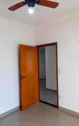 Casa para alugar com 320m², 2 quartos e 3 vagas Casa para alugar com 320m², 2 quartos e 3 vagasQuarto 01