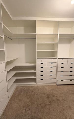 Apartamento para alugar com 288m², 4 quartos e 4 vagas Apartamento para alugar com 288m², 4 quartos e 4 vagasQuarto