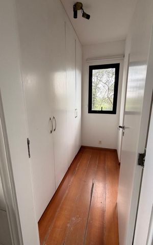 Apartamento para alugar com 288m², 4 quartos e 4 vagas Apartamento para alugar com 288m², 4 quartos e 4 vagasQuarto