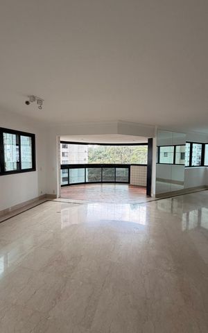 Apartamento para alugar com 288m², 4 quartos e 4 vagas Apartamento para alugar com 288m², 4 quartos e 4 vagasSala