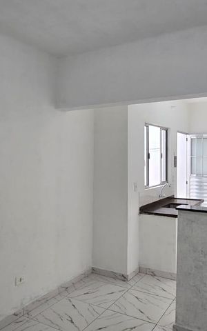 Casa para alugar com 40m², 1 quarto e sem vaga Casa para alugar com 40m², 1 quarto e sem vagaSala