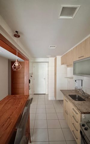 Apartamento para alugar com 107m², 2 quartos e 2 vagas Apartamento para alugar com 107m², 2 quartos e 2 vagasCozinha e Área de Serviço