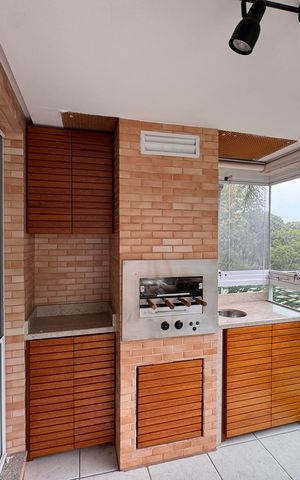 Apartamento para alugar com 107m², 2 quartos e 2 vagas Apartamento para alugar com 107m², 2 quartos e 2 vagasVaranda
