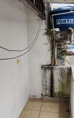 Casa para alugar com 50m², 1 quarto e sem vaga Casa para alugar com 50m², 1 quarto e sem vagaVaranda